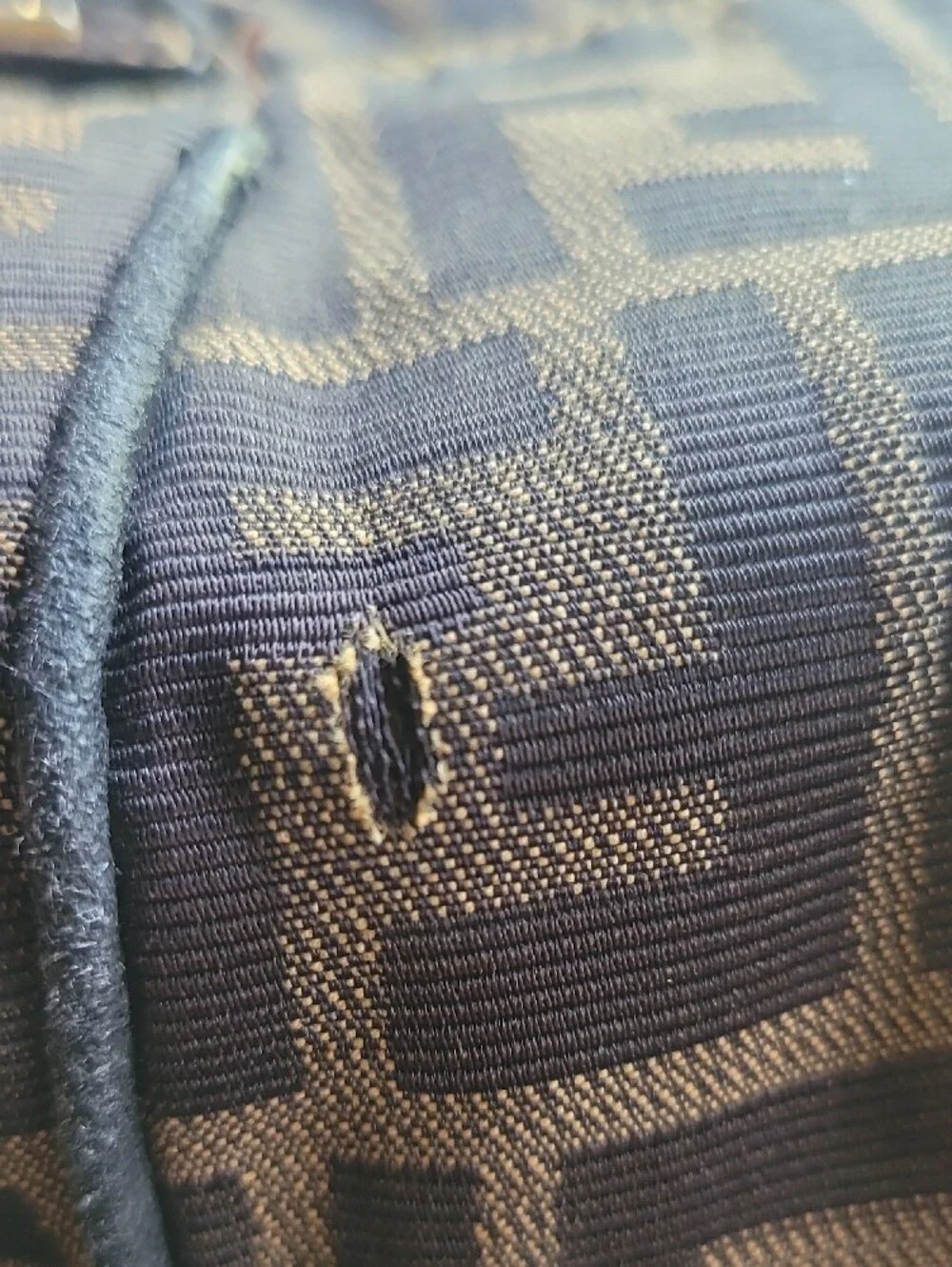 Fendi vintage zucca